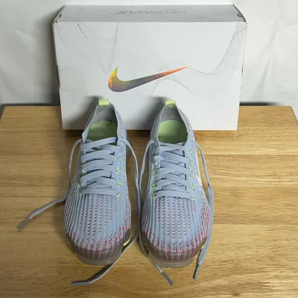 Air VaporMax Flyknit 3 - Picture 3 of 6
